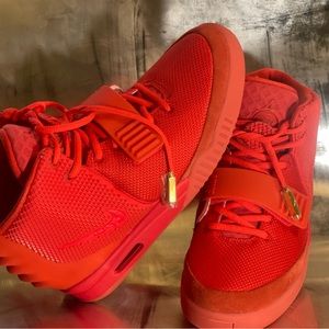 Nike Yeezy 2 Red October